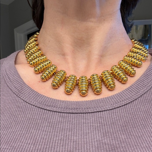 Vintage 1990’s Anne Klein Elegant Gold Necklace - Picture 2 of 8